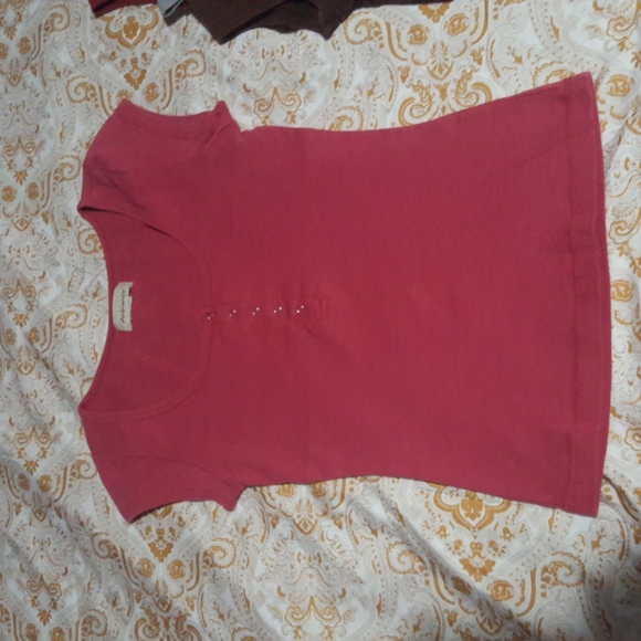 Tops - Picture 2 of 5